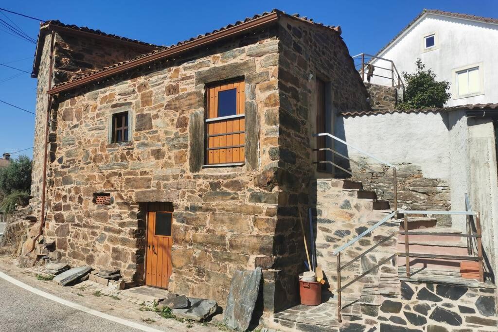 Casa Do Linho 400 Year Old Country Cottage Олейрос Екстер'єр фото