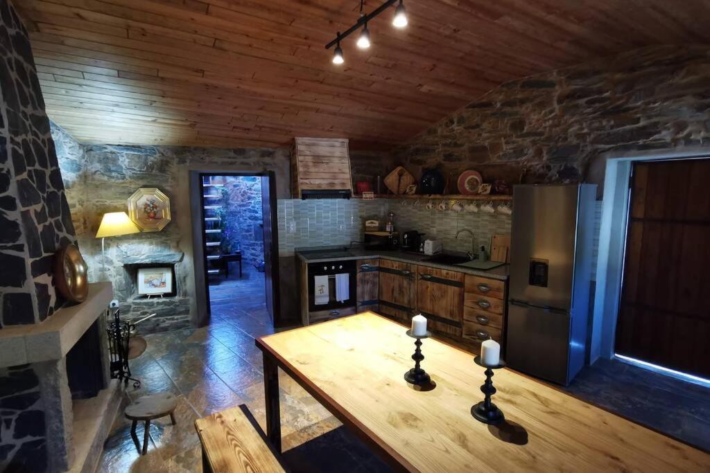 Casa Do Linho 400 Year Old Country Cottage Олейрос Екстер'єр фото