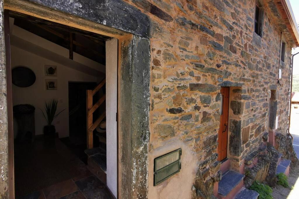 Casa Do Linho 400 Year Old Country Cottage Олейрос Екстер'єр фото